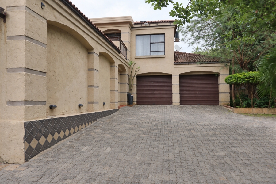3 Bedroom Property for Sale in Safari Gardens North West